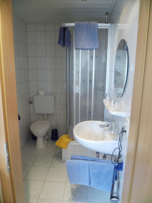 Hotel Zum Lutten Didi Friedeburg Værelse billede