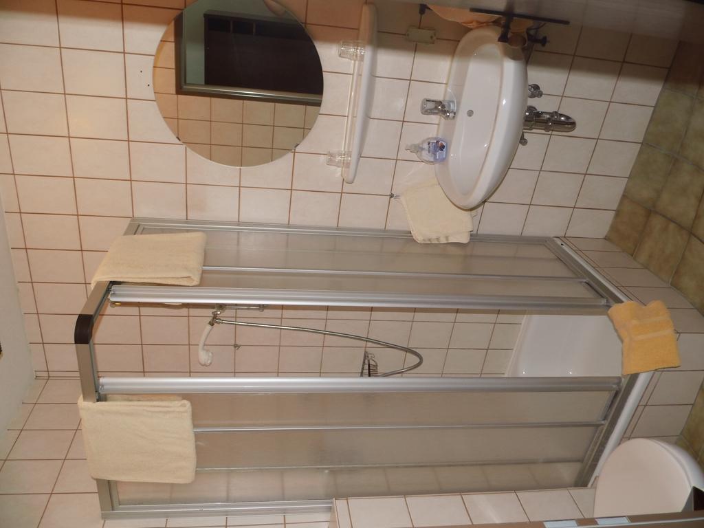 Hotel Zum Lutten Didi Friedeburg Værelse billede